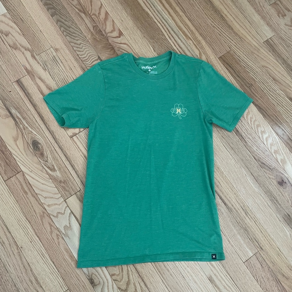 ✨2/$12✨  Hurley tee